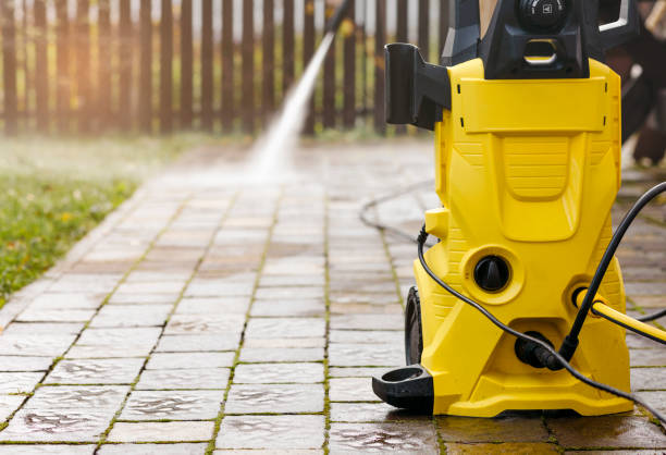 Best Sign and Awning Cleaning  in New London, OH